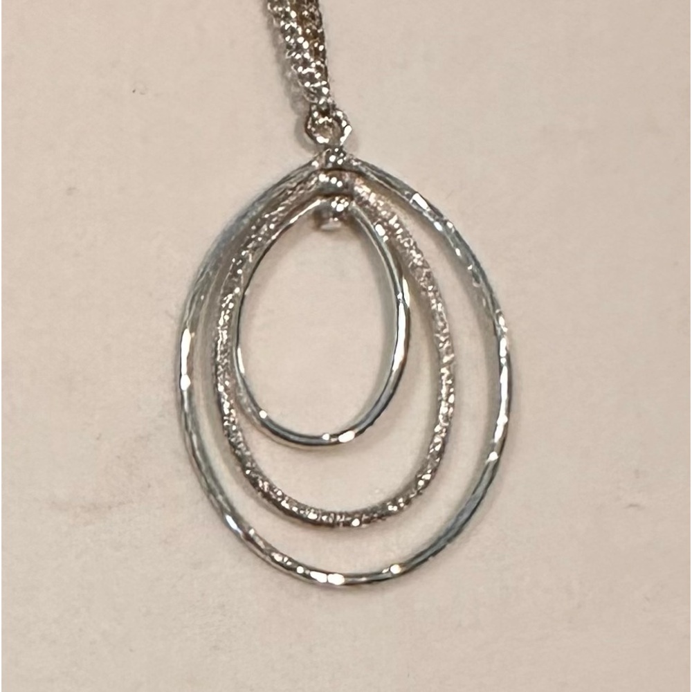 Lovely Silver Tone Teardrop Necklace